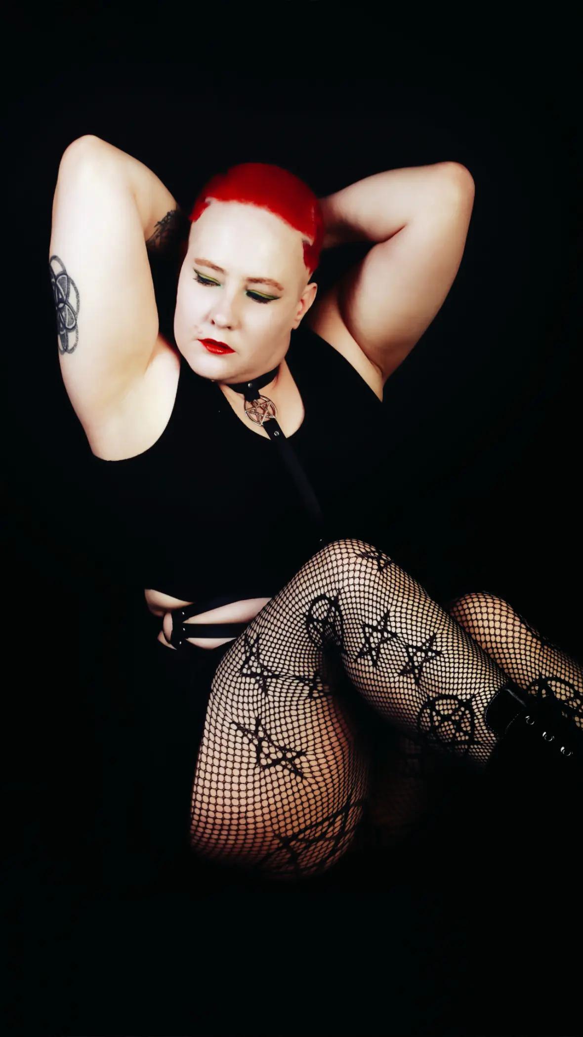 @AmberBuzzCut
