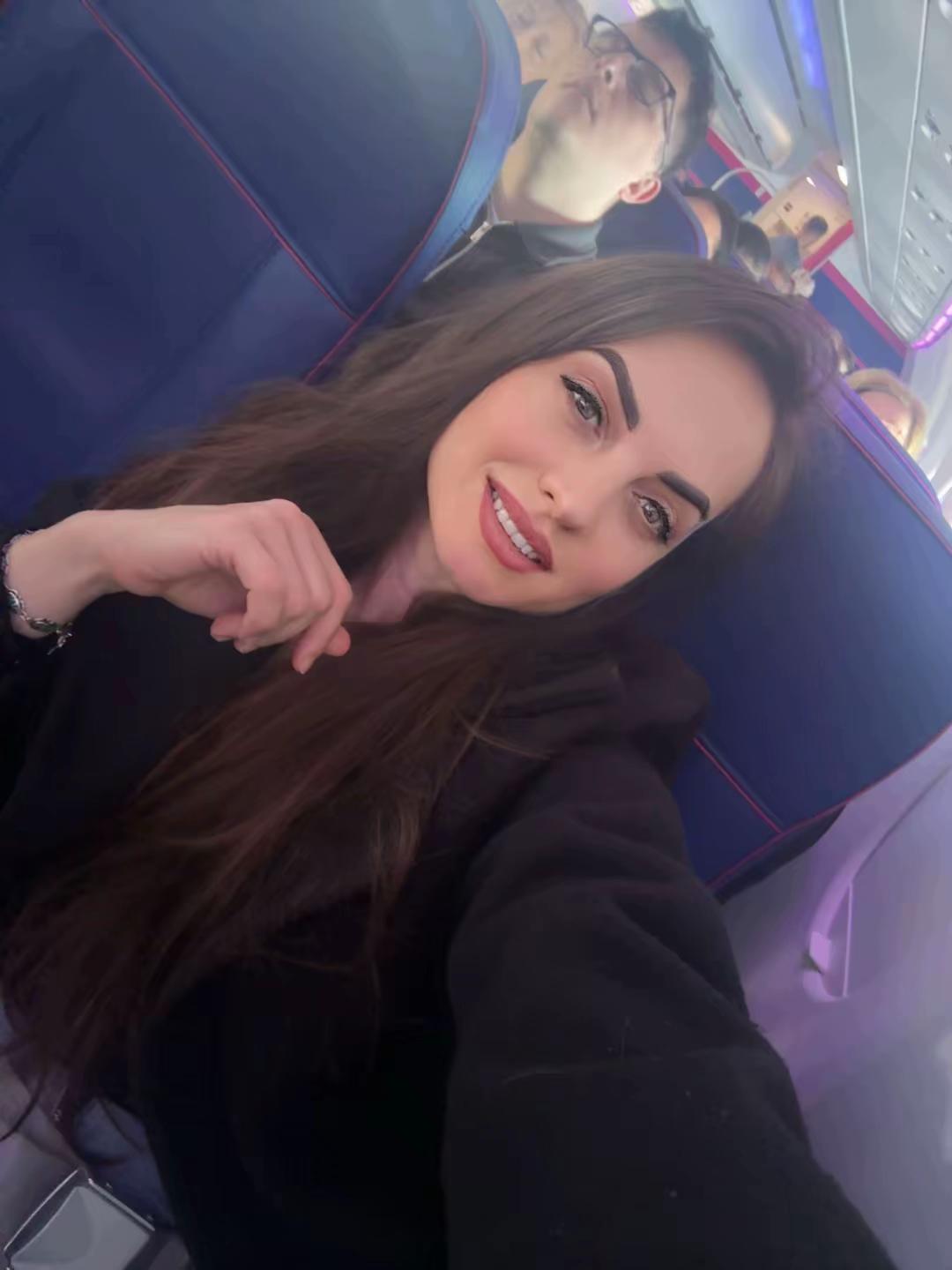 @Alina Elena156