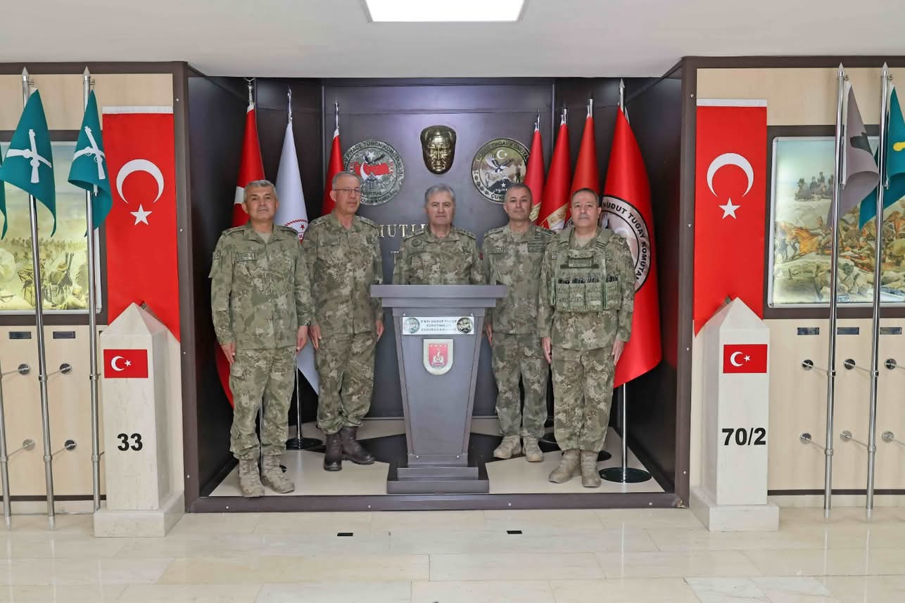 @🇹🇷ＫＯＭＡＮＤＯ🇹🇷