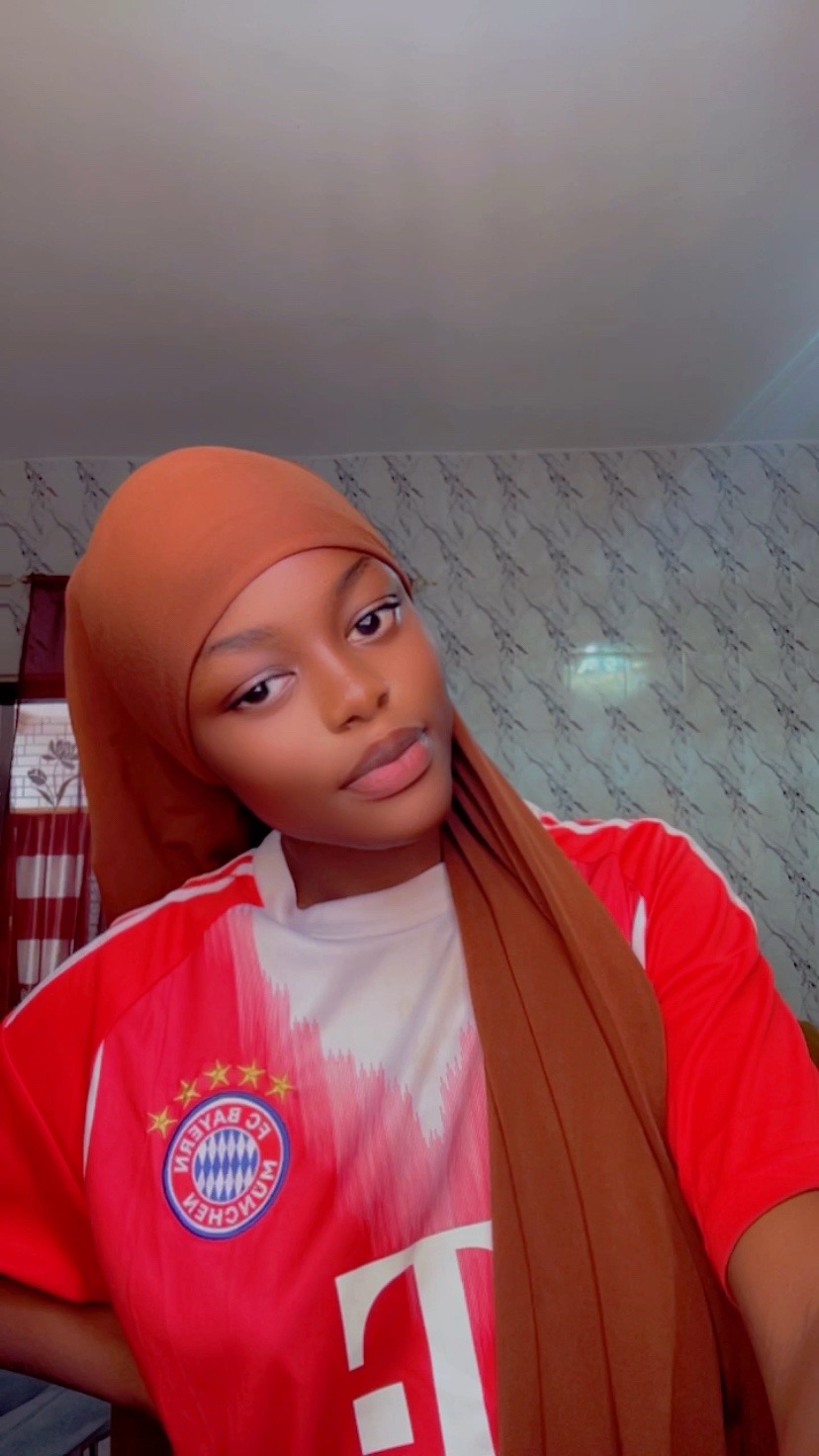 @𝑴𝑰𝑪𝑯𝑨𝑬𝑳&hearts;︎17 🇫🇷