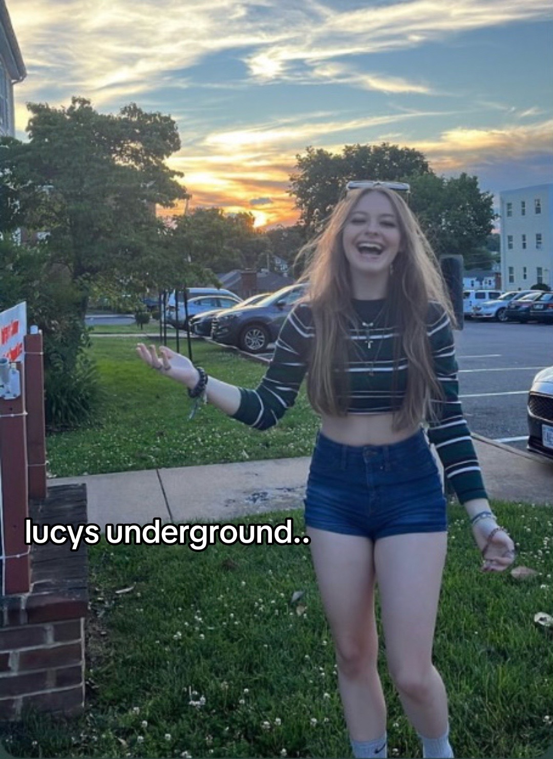 @Lyv