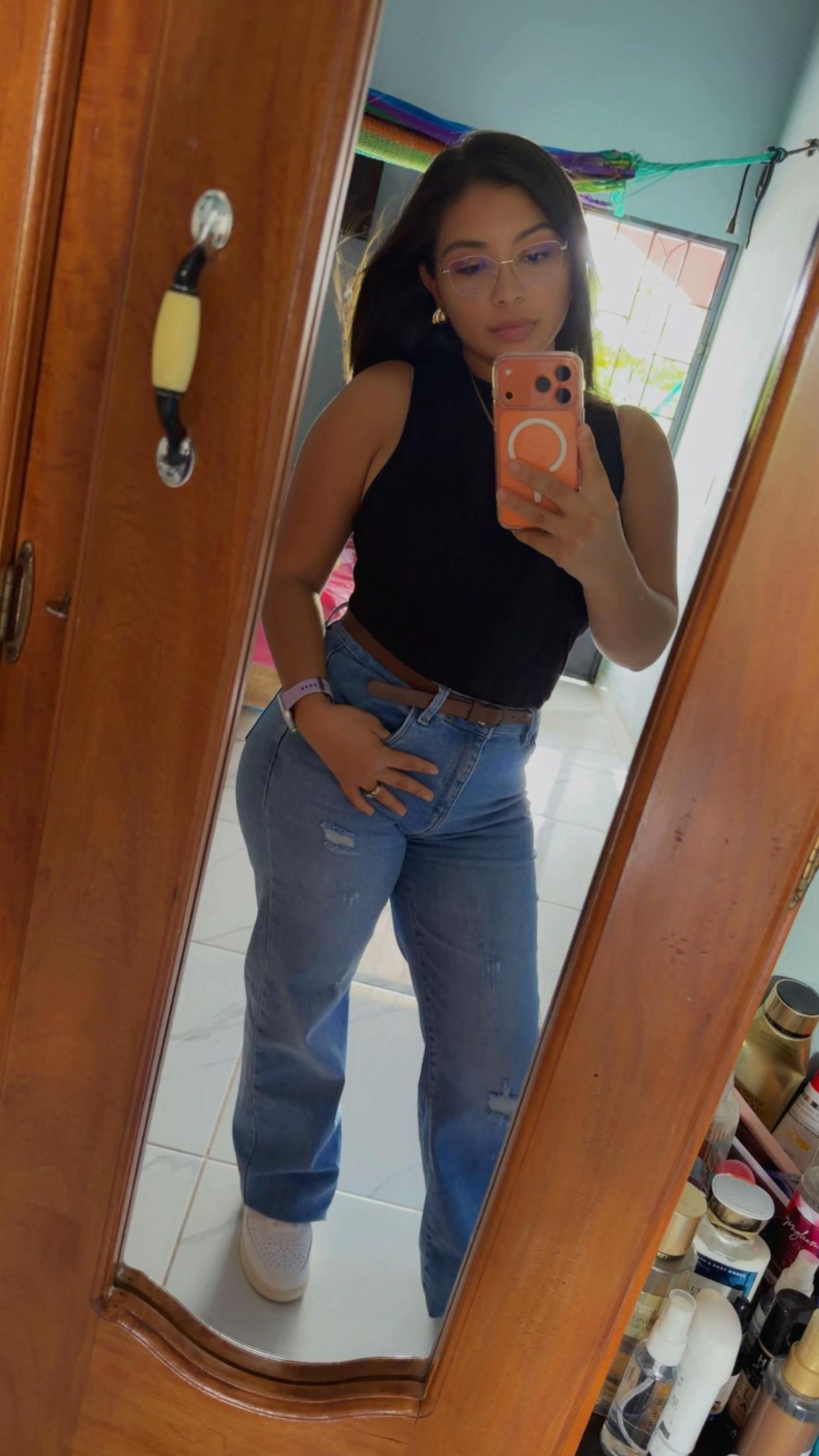 @Johana Amaya👑