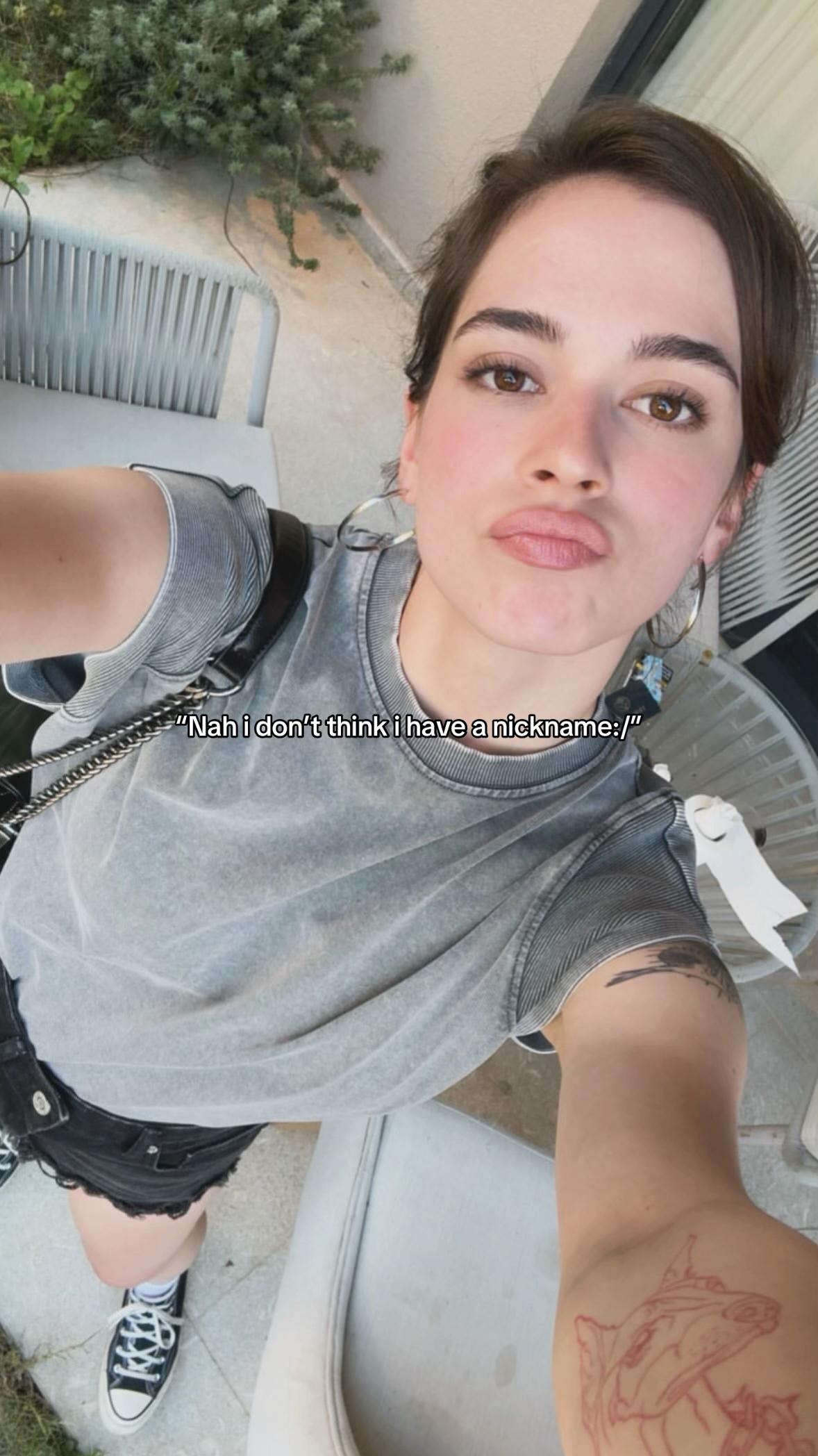 @-𝒶𝓁𝒶𝓇𝒶•
