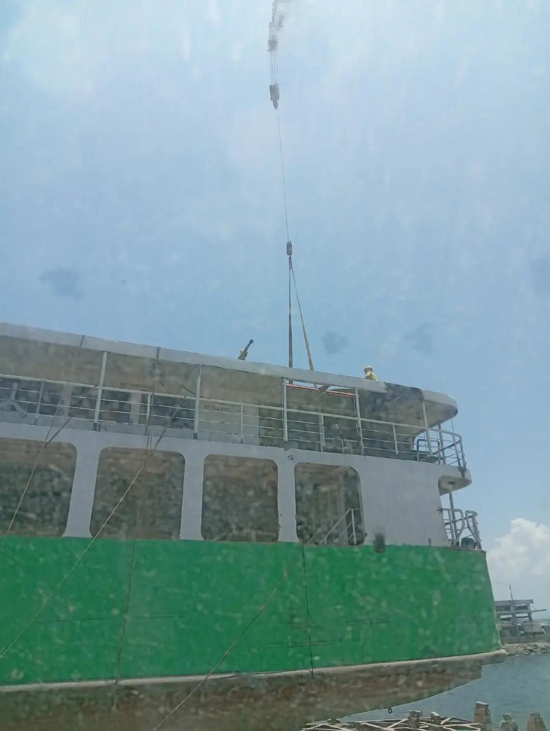 @sutil na crane operator