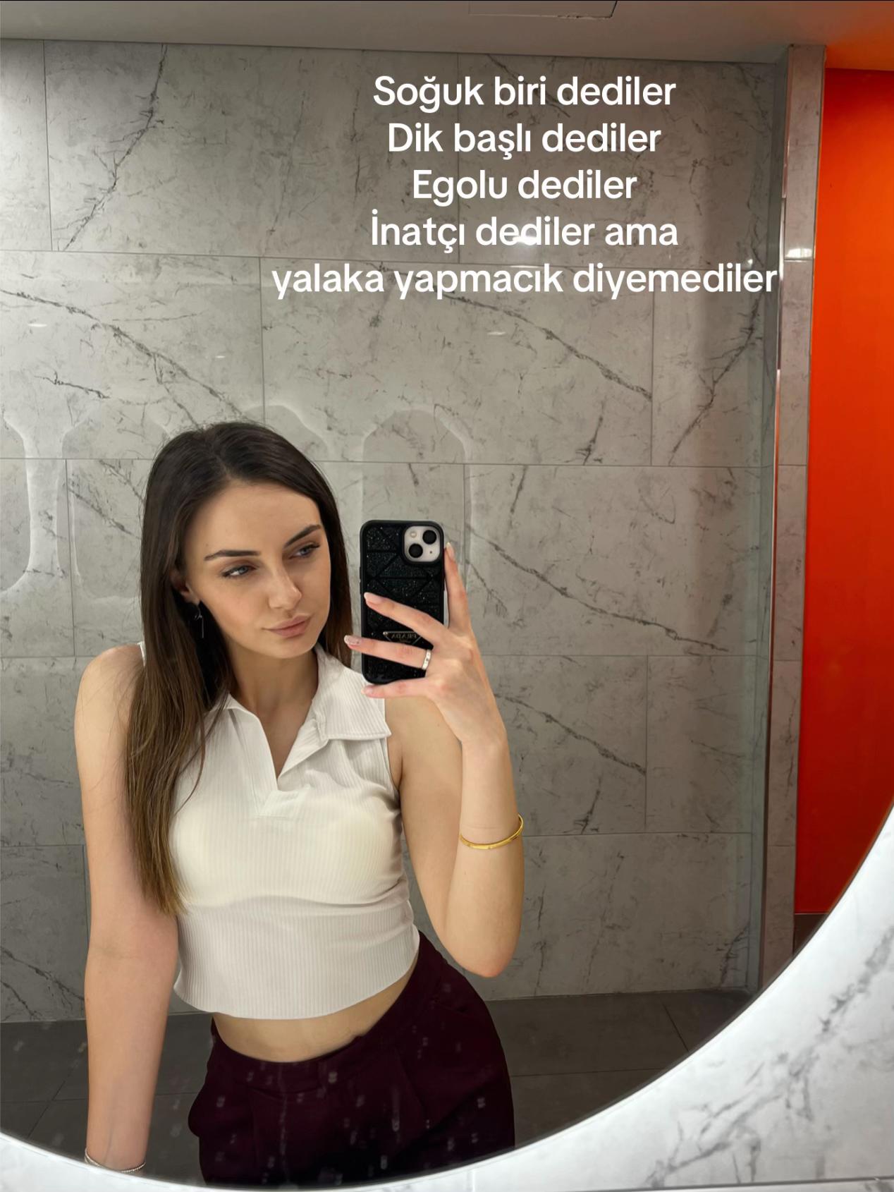@👸