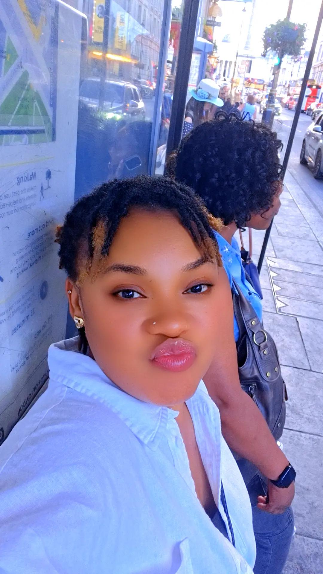 @Firstlady05