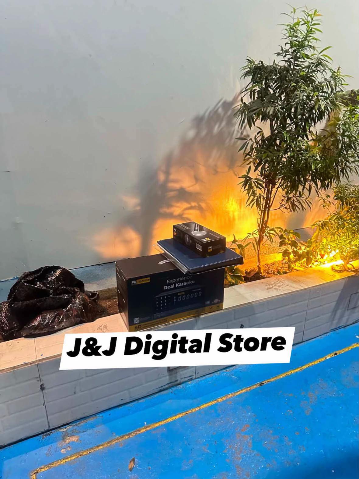 @J&J Digital Store