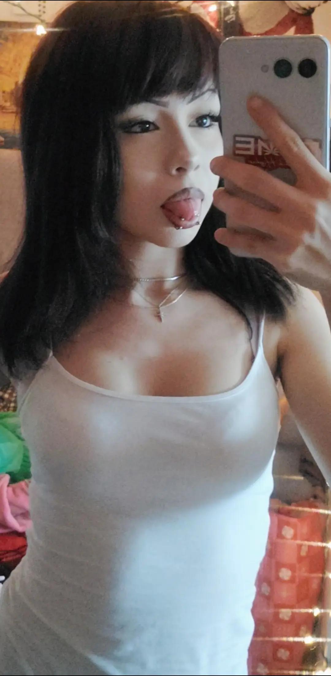 @...