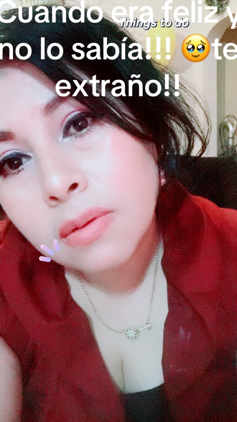 @kikavenegas