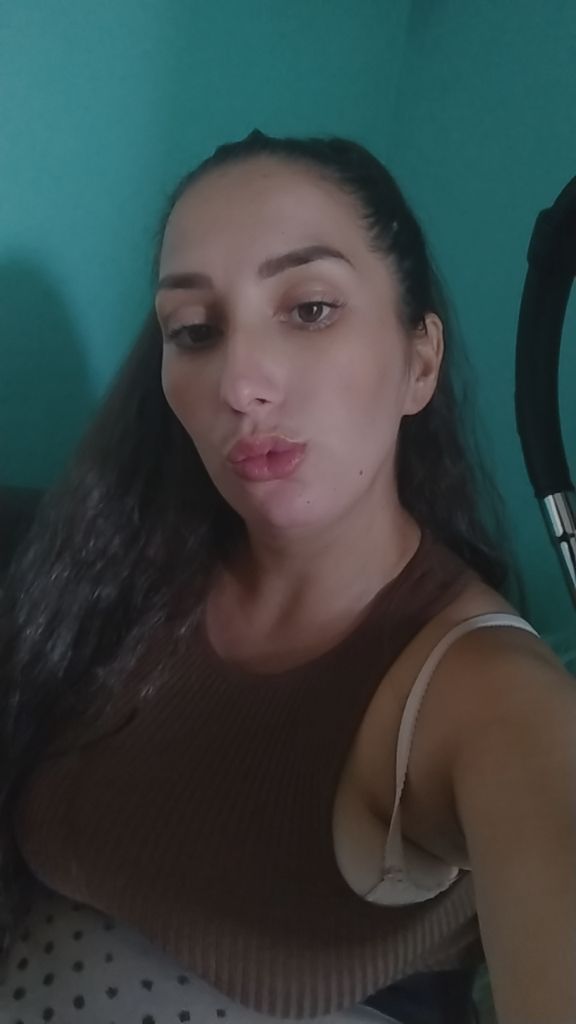 @amira majka 8 djece