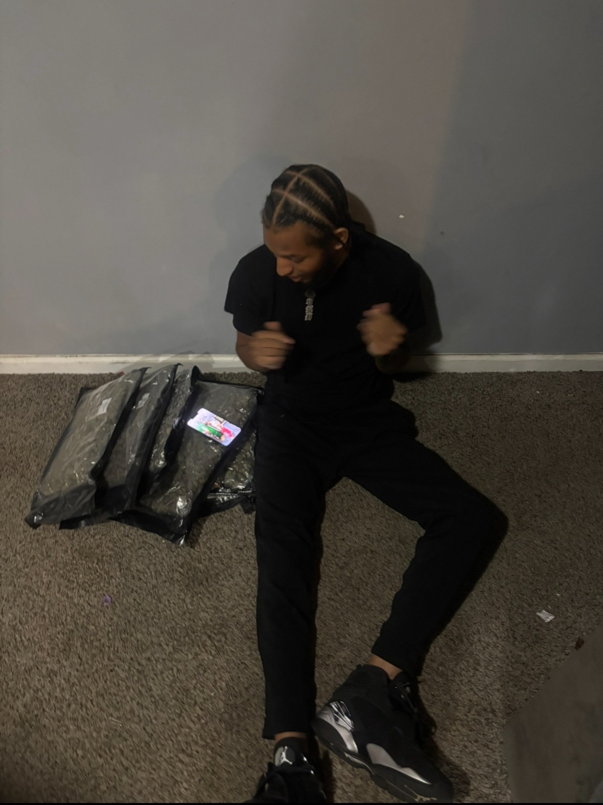 @ReyVeezy