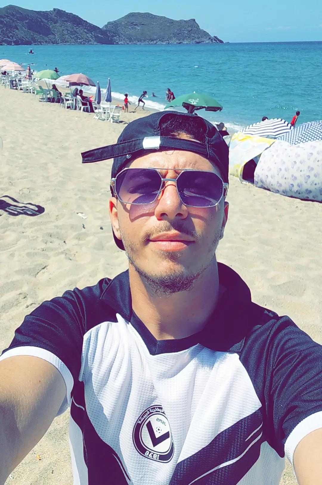 @LA3WI9AL_21.🐺🇫🇷