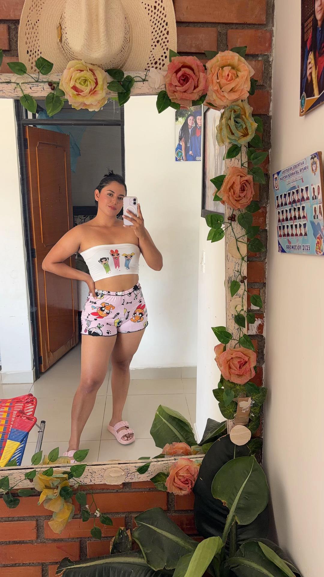 @YINITA ROX 🌸