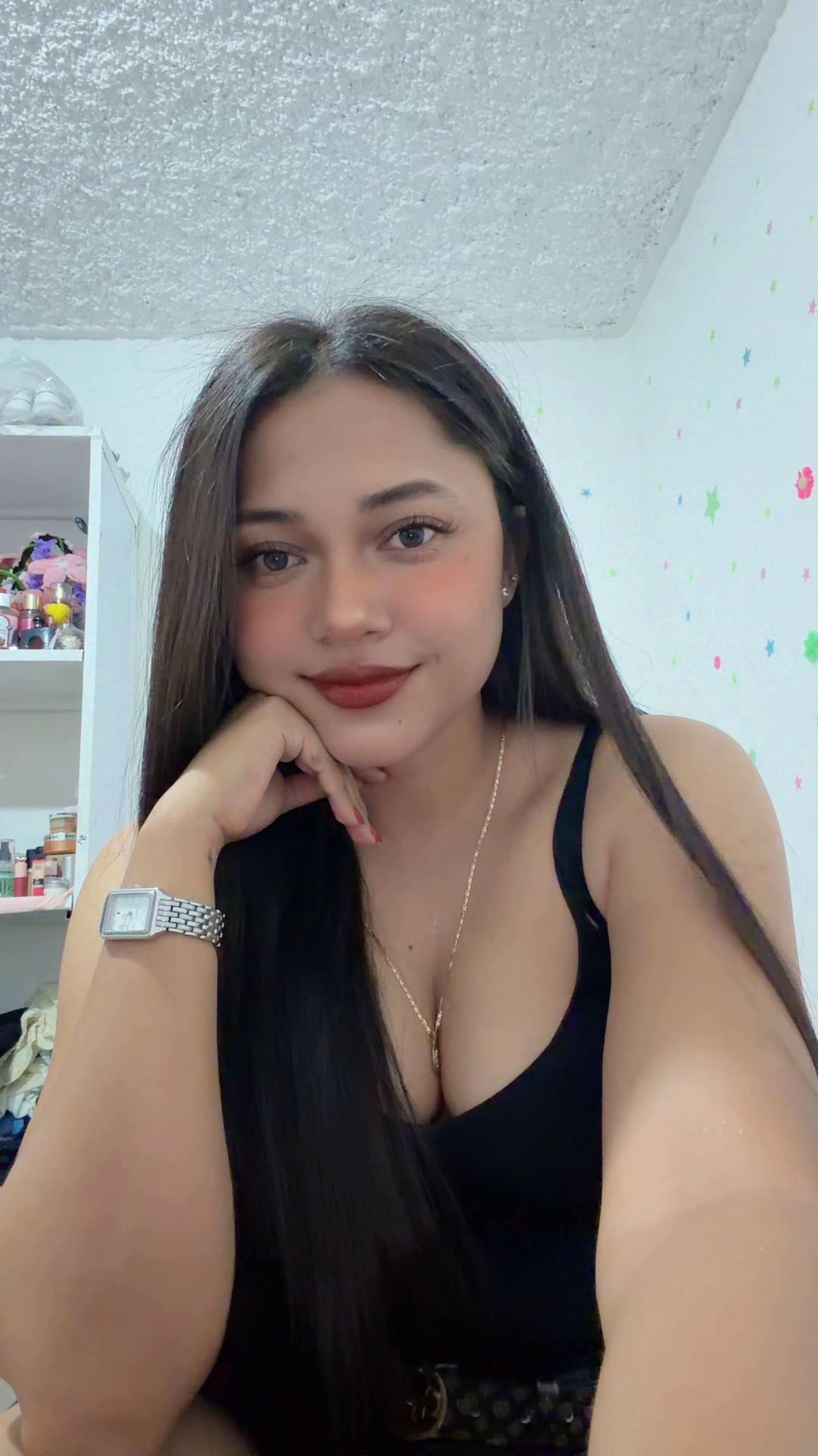 @Yasmín_Urbina