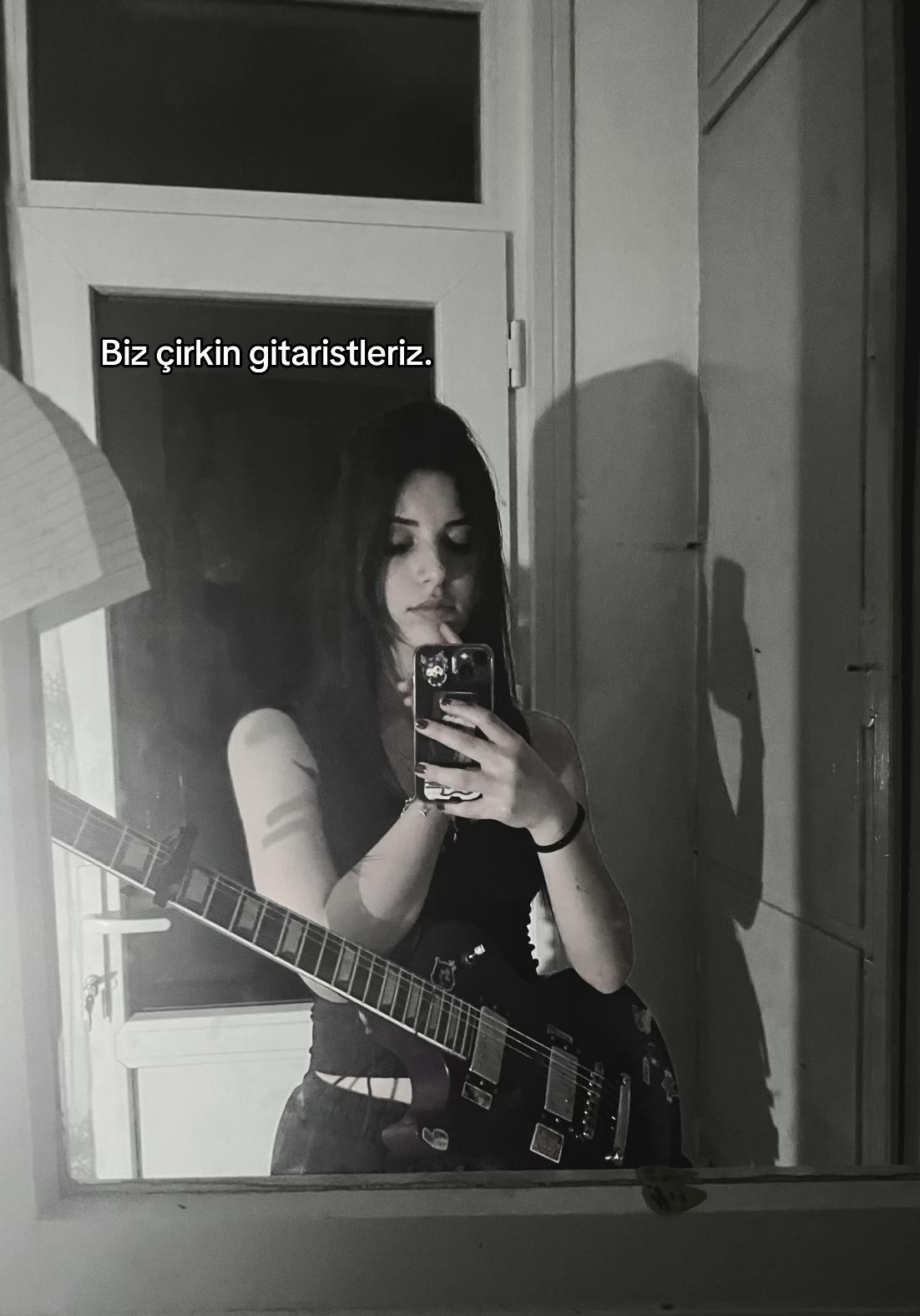 @Azranur G&uuml;l&uuml;ş🇹🇷