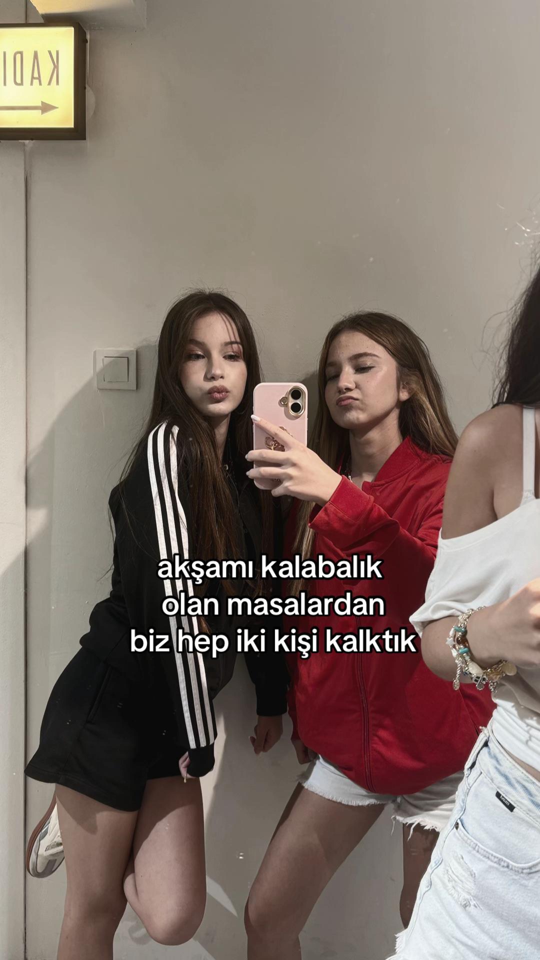 @lola