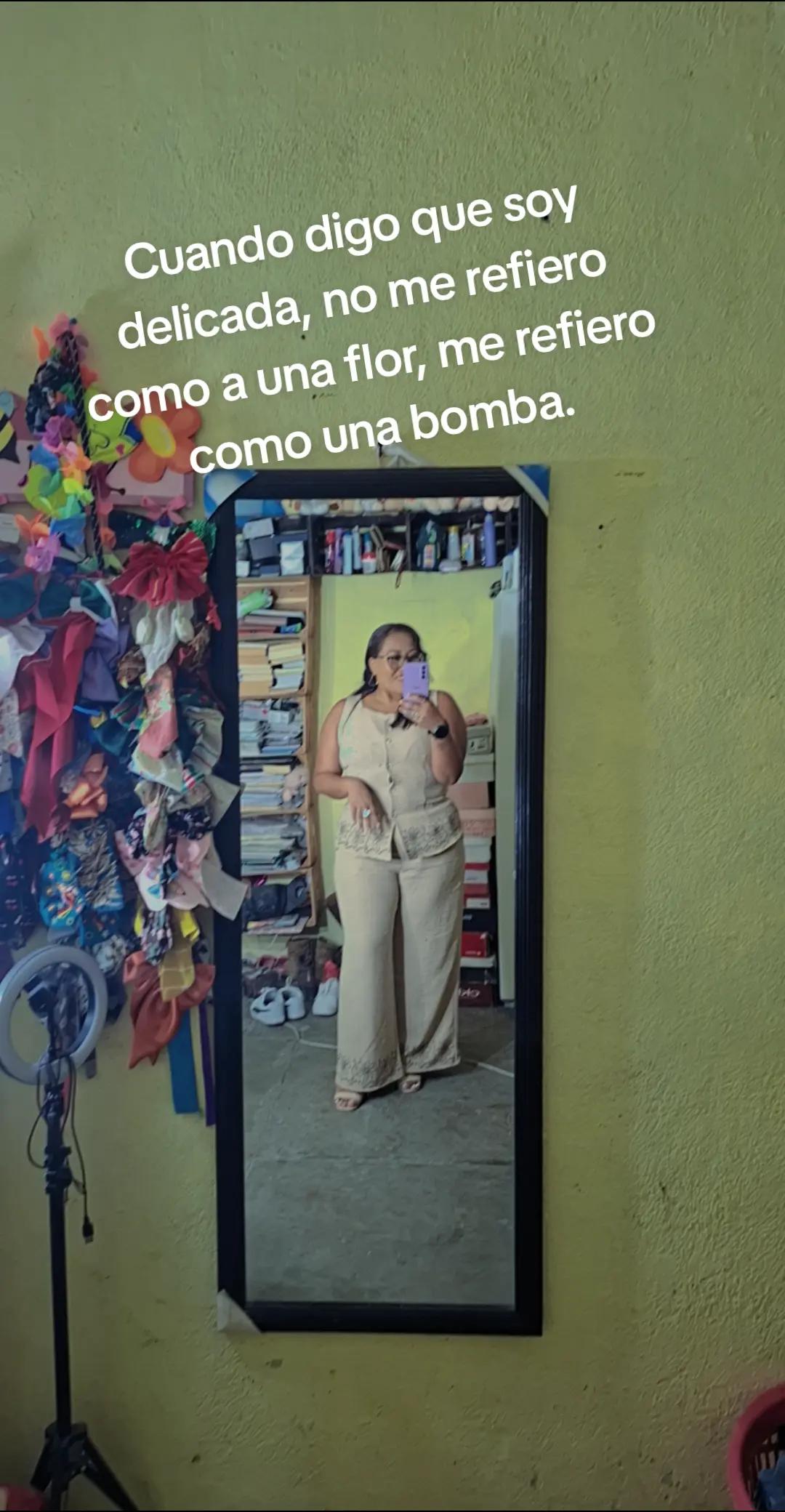 @Lucesita Juarez