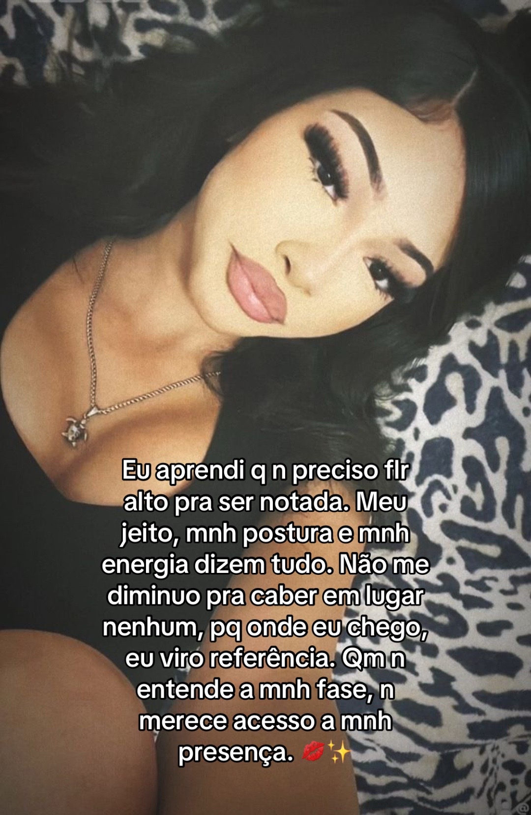 @𝒱ℯ𝓁𝓋ℯ𝓉ℬ𝓁ℴℴ𝓂𝒢𝒾𝓇𝓁 👑🩷