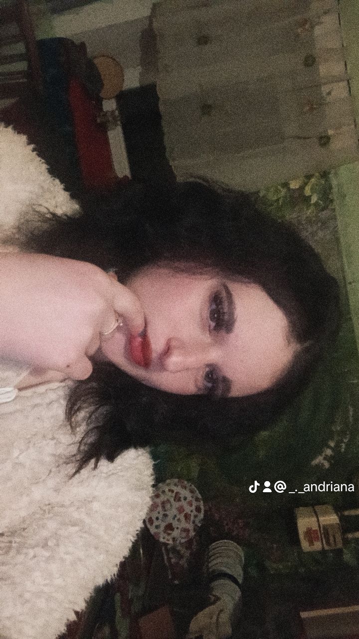@🖤