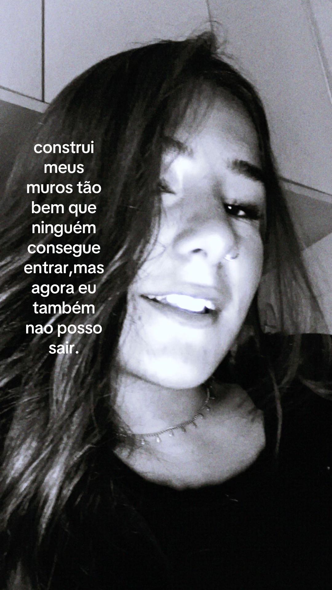 @larissa
