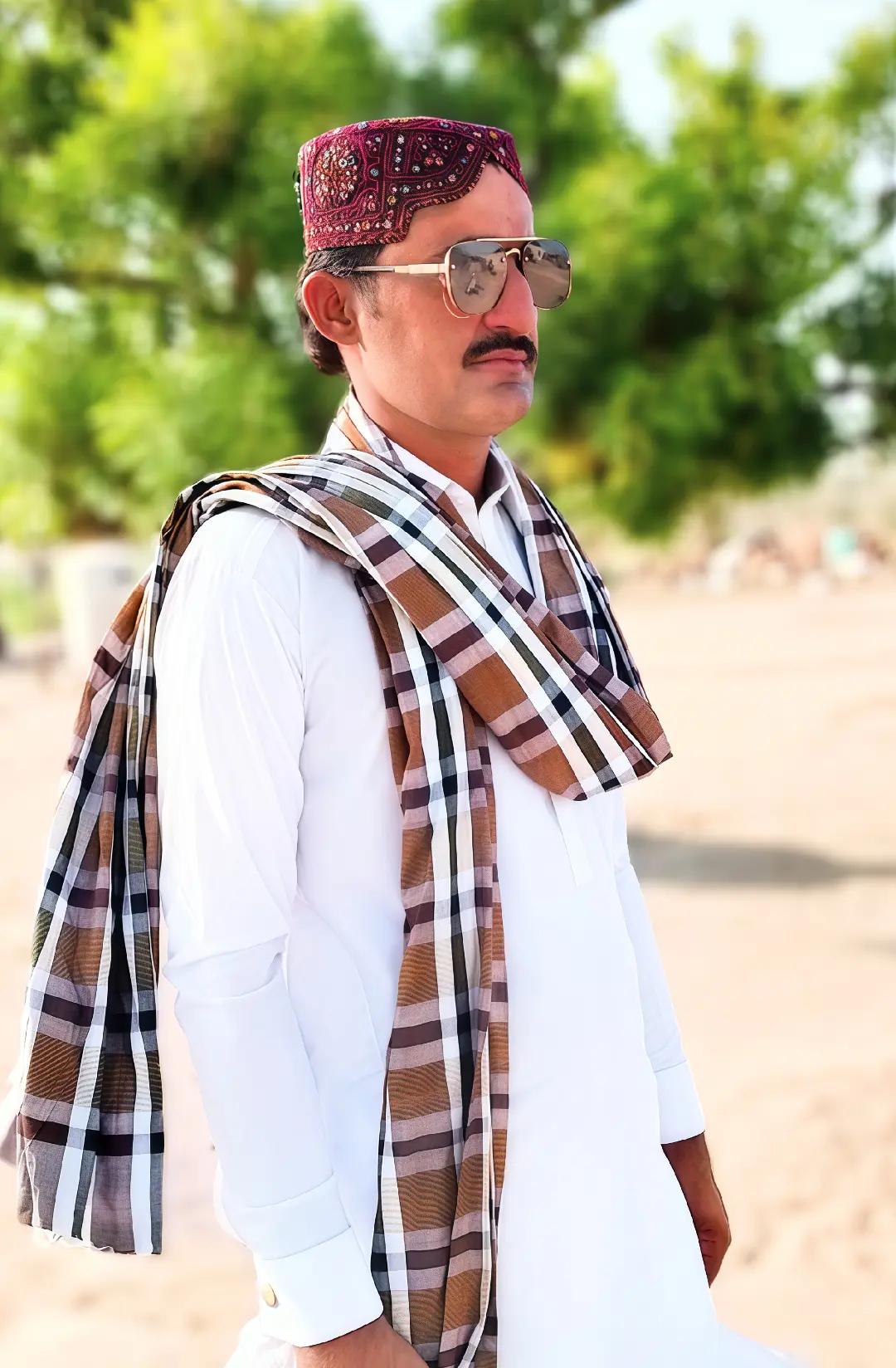 @Faqeer M L Jaisalmeri