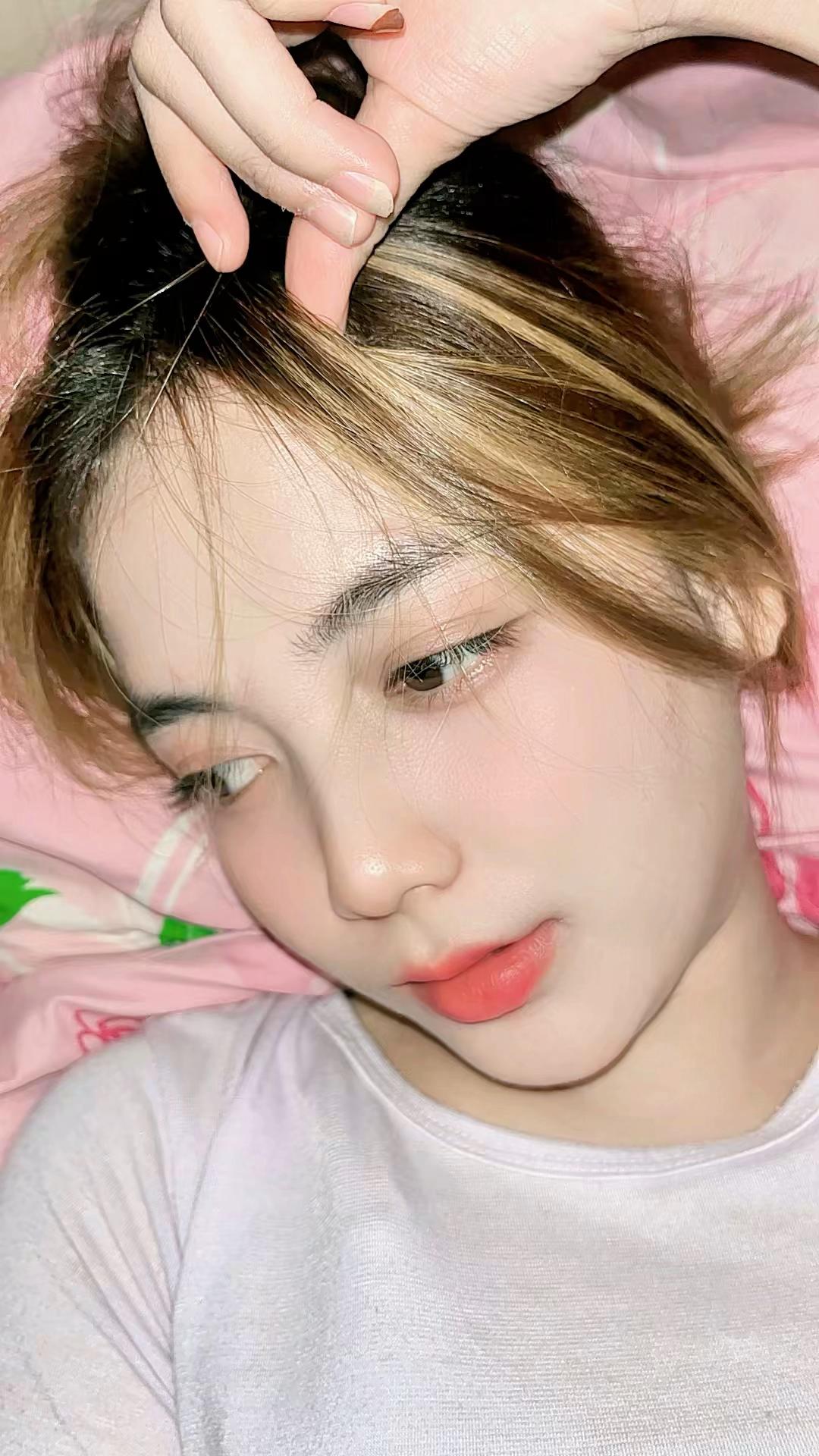 @𝑀𝑒𝓁𝑒𝓃𝒶