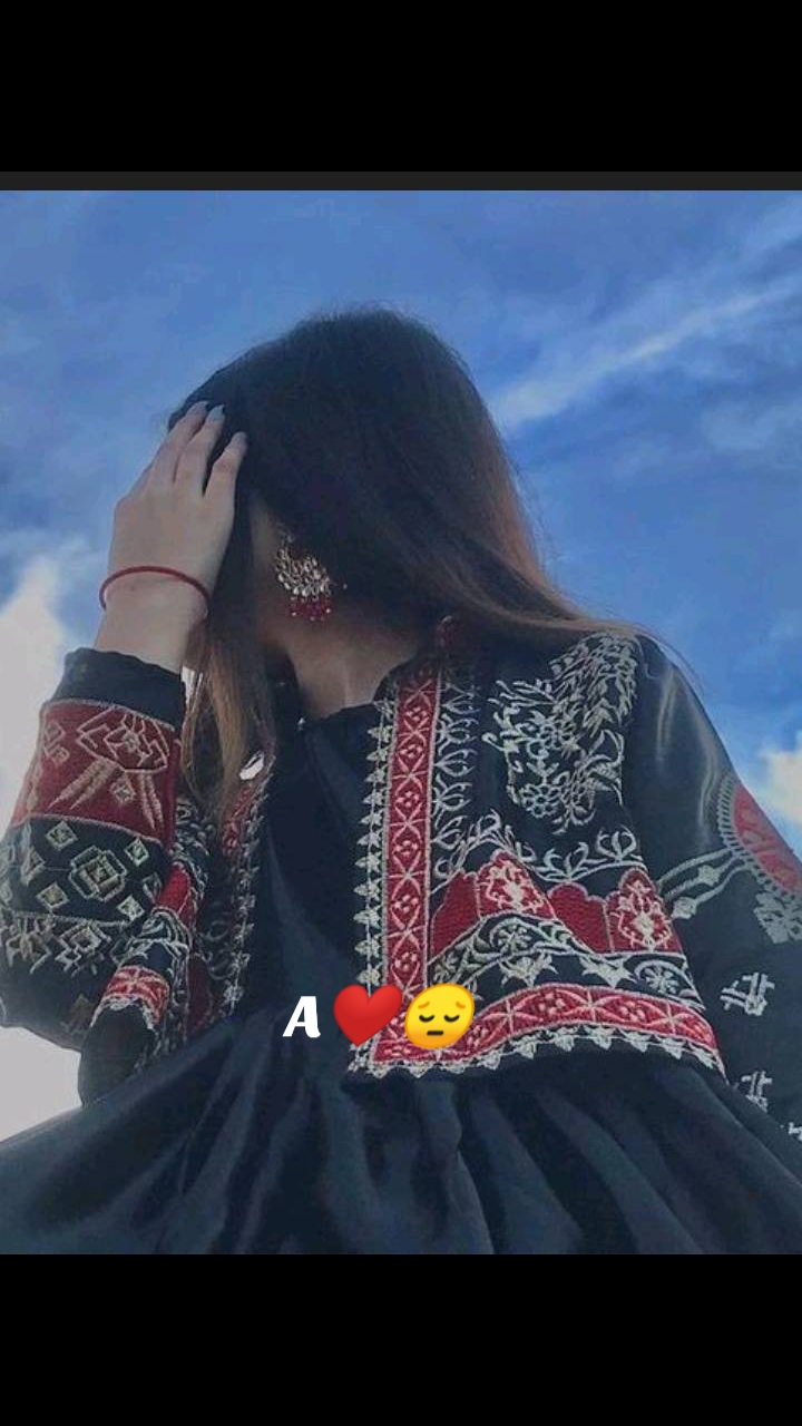 @Ayeshaqueen💋💋8