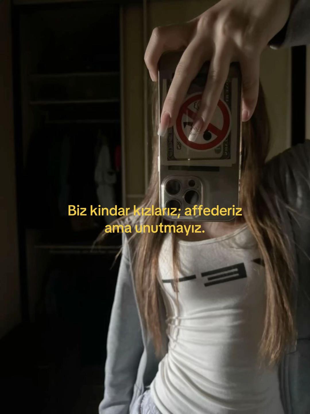 @𝙢𝙚𝙡𝙞𝙨