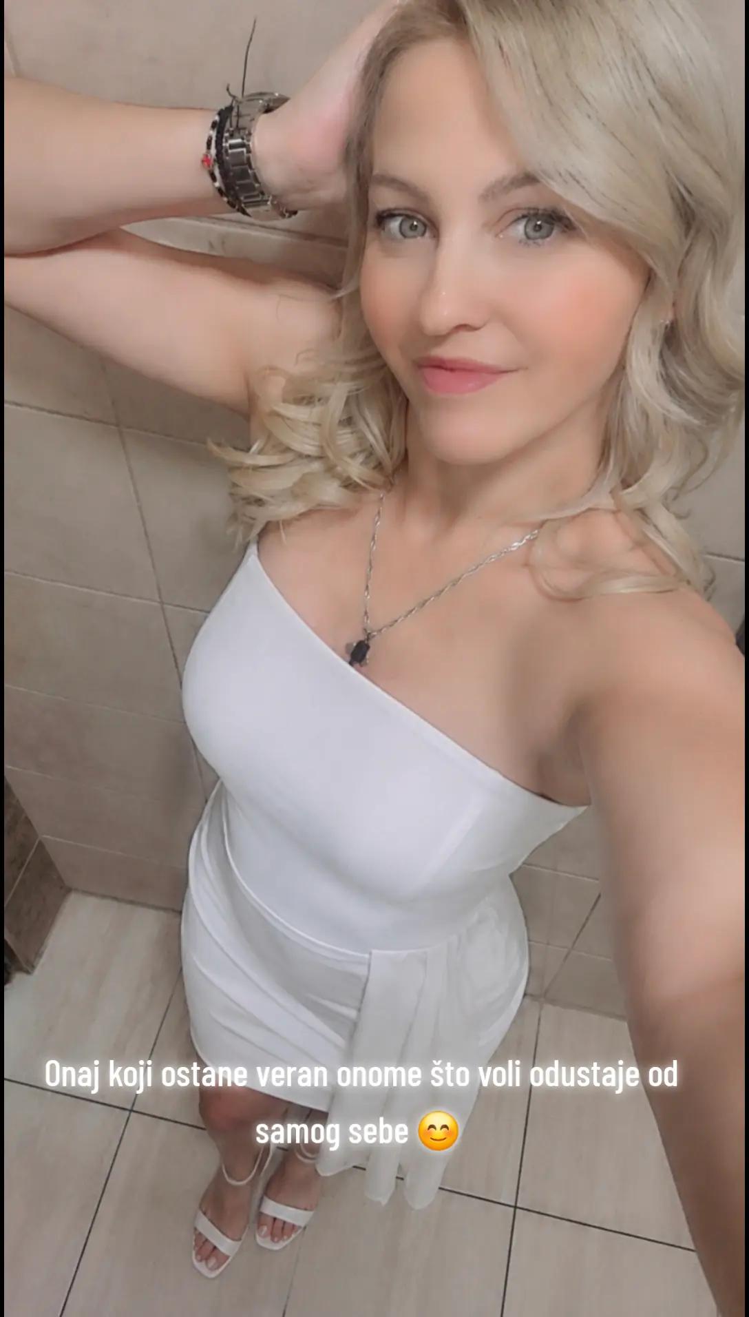 @(_м_и_л_о_ј_е_в_и_ћ_)