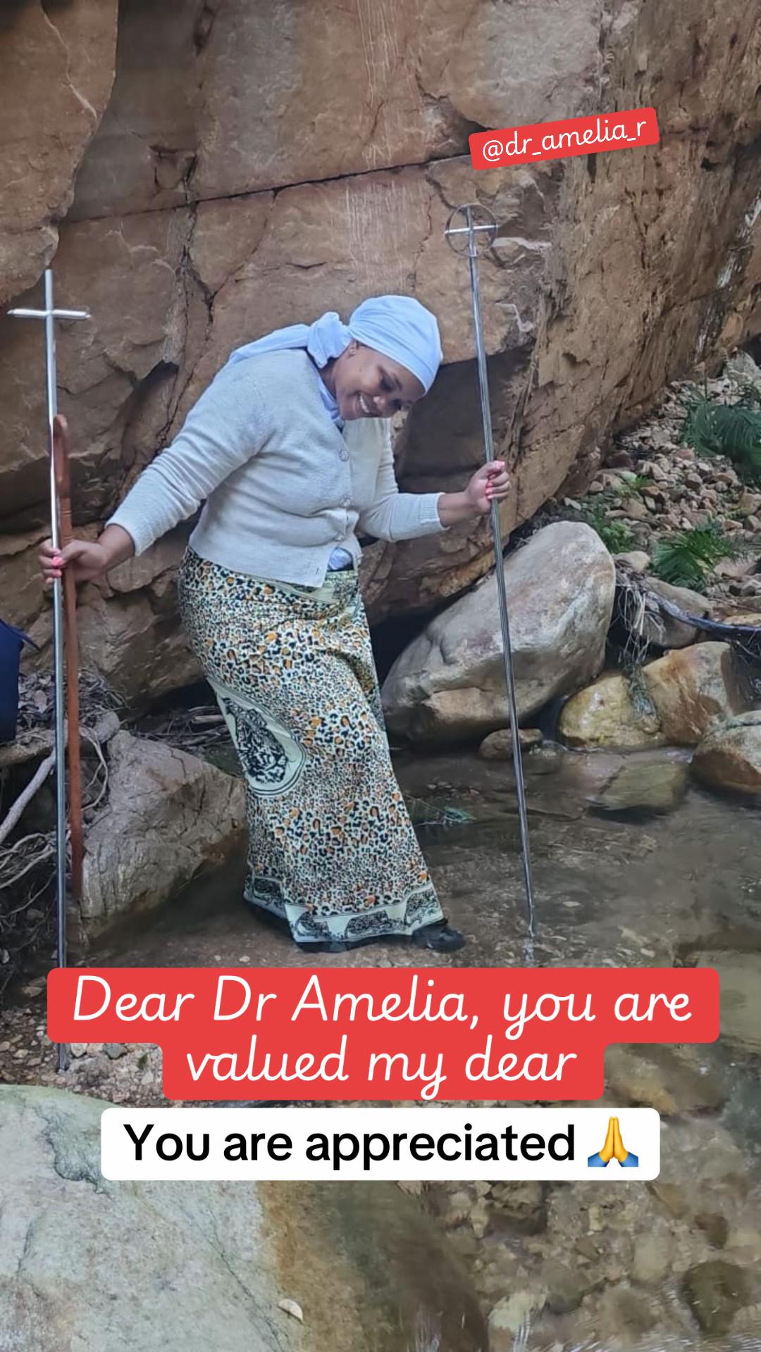 @Dr Amelia 🧿Holistic Healer