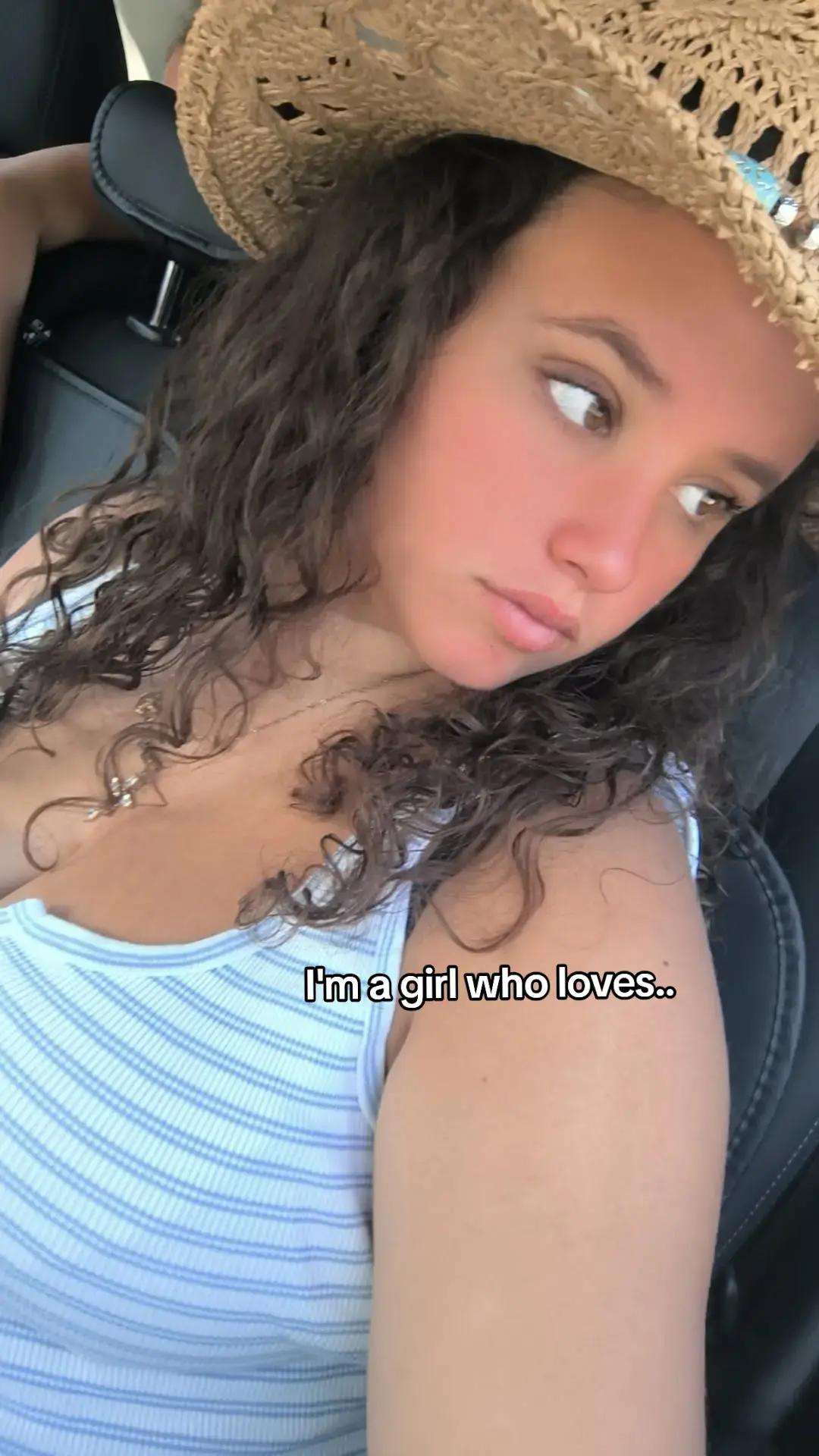 @𝓮𝓵𝓲𝓷𝓪