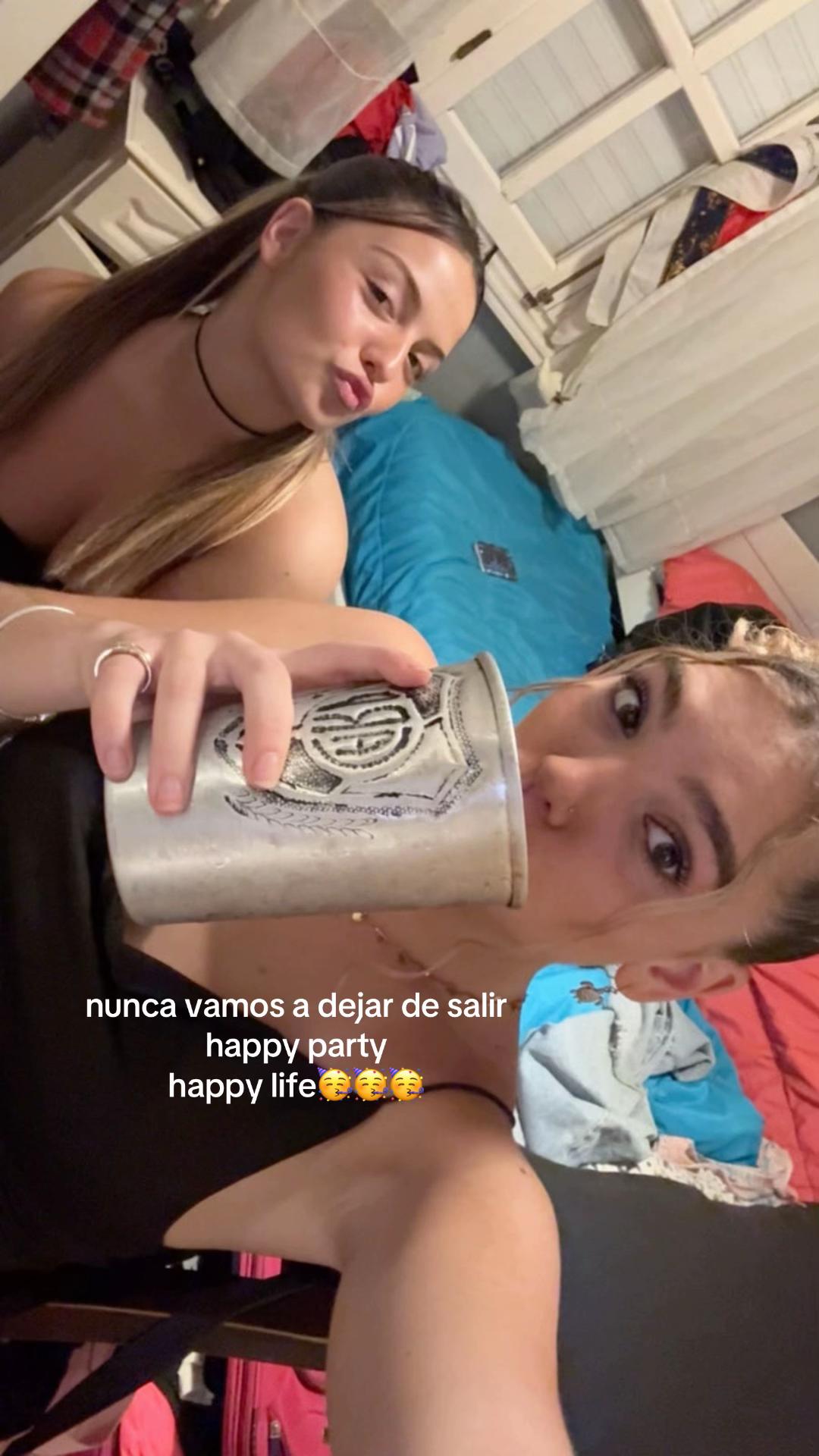 @vv__12