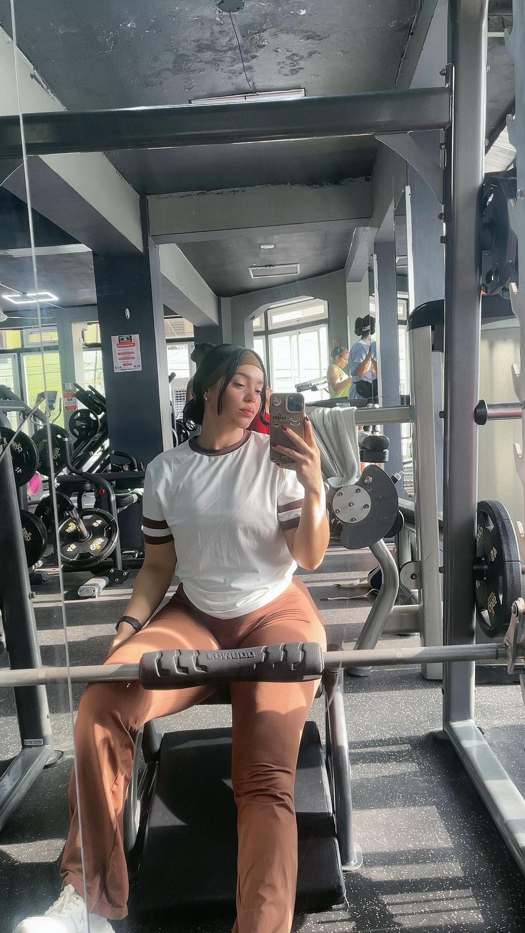 @🔥😈 𝐎𝐥𝐢𝐯𝐨 𝐌𝐚𝐝𝐲 🦋