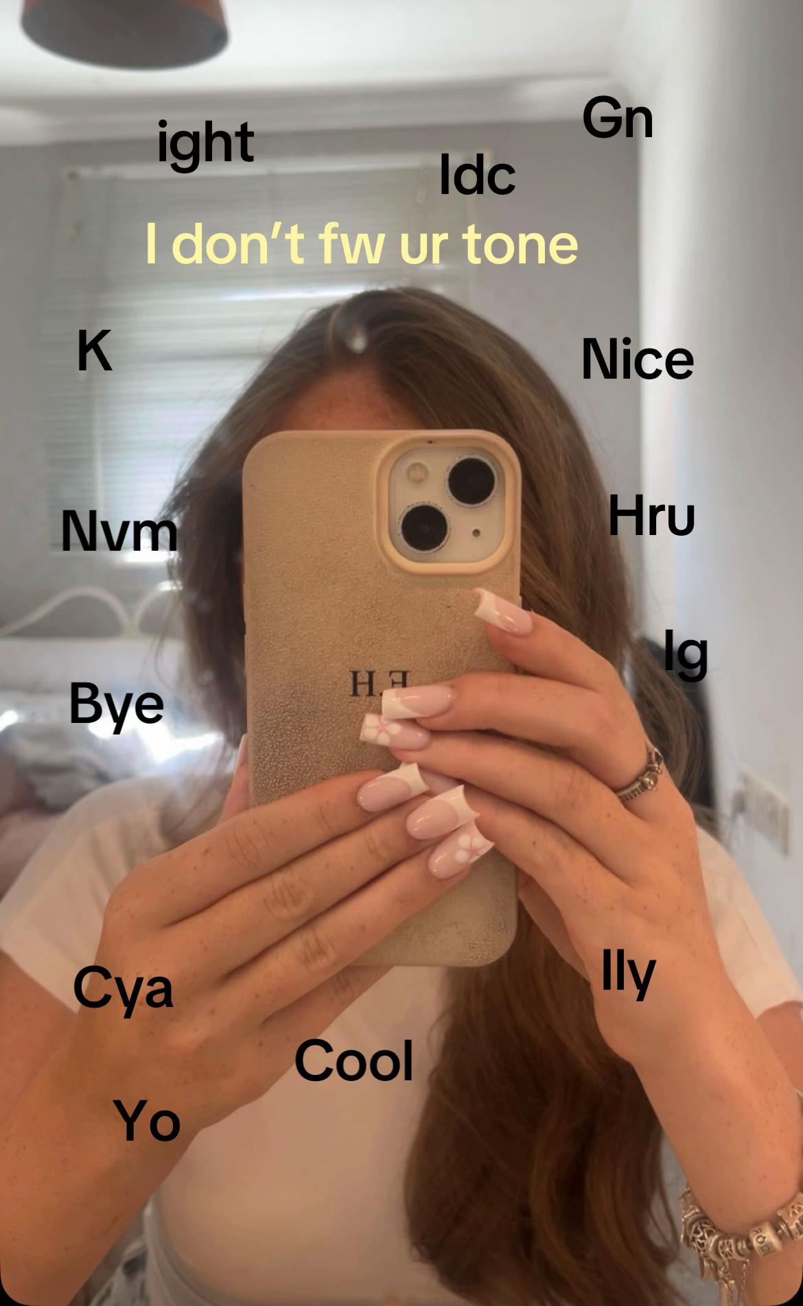 @𝐄𝐕𝐈𝐄𝐒 𝐒𝐏𝐀𝐌