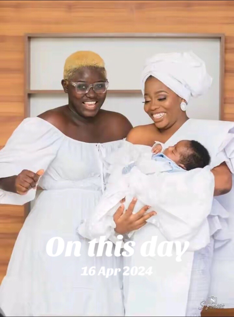 @JUNIOR ASANTEWAA BA🇬🇭