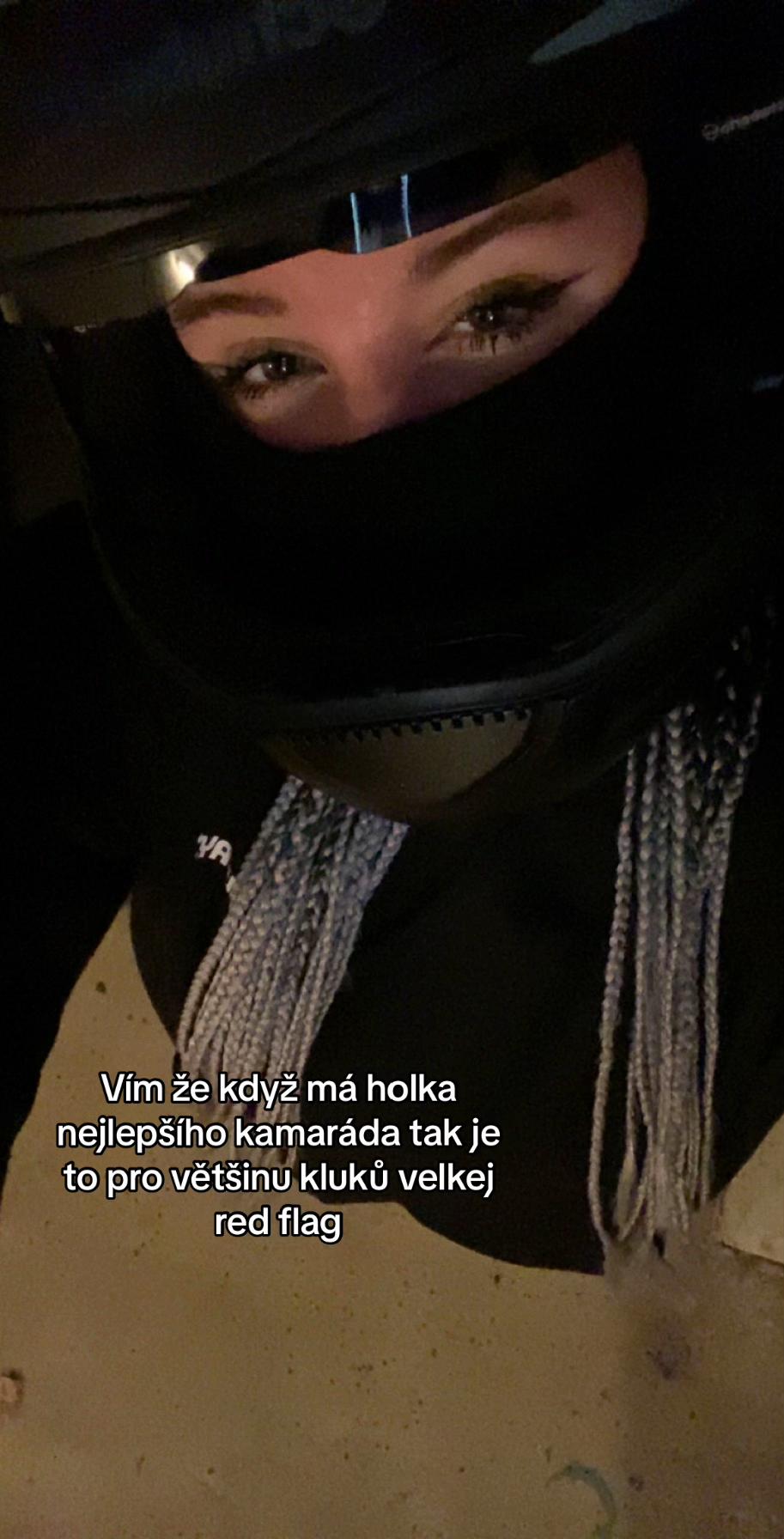 @<3