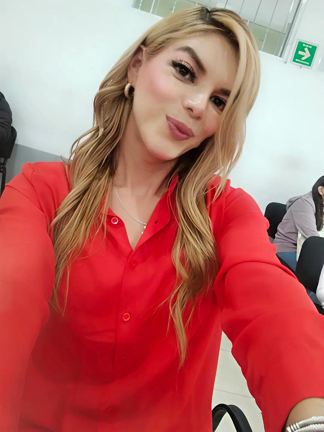 @Julieta Peach