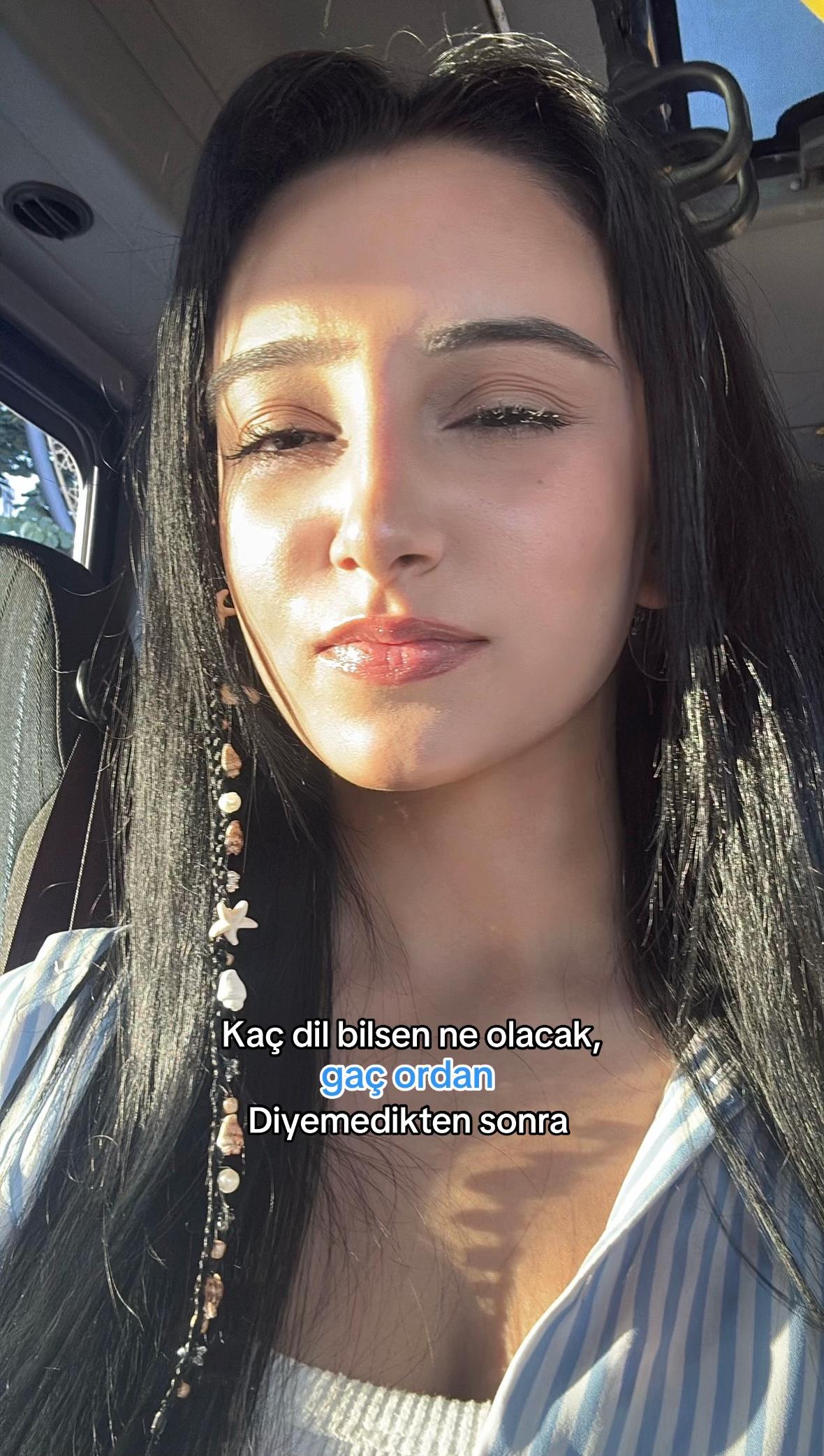 @Kardelenn