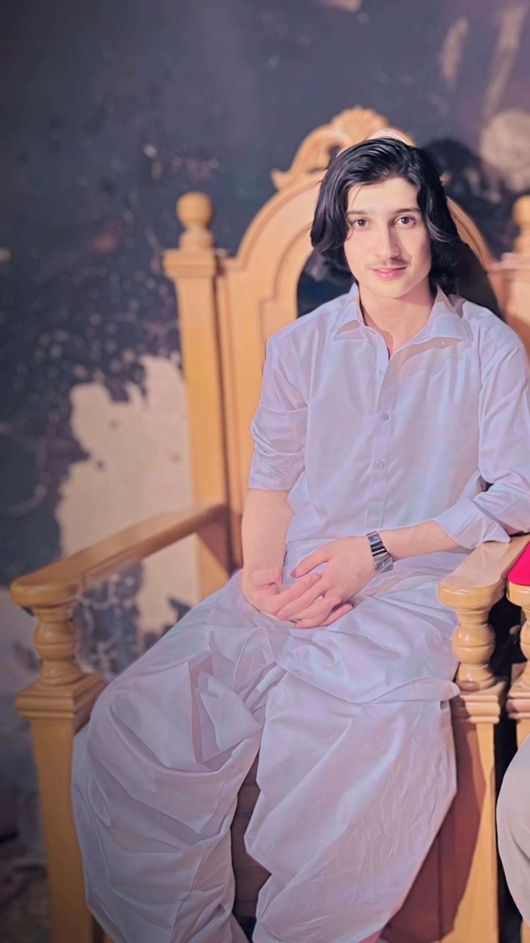 @ایم کے سرباز 615