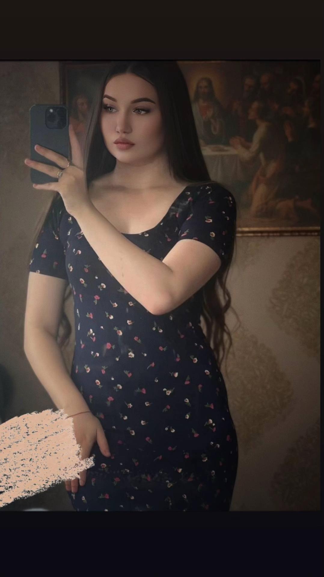 @👸🏻🖤