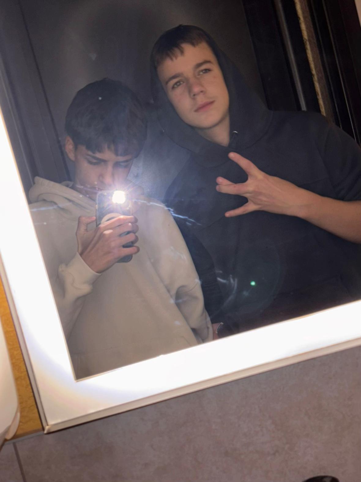 @Лука