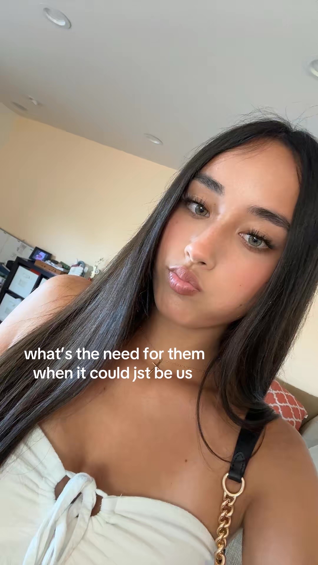 @🤫