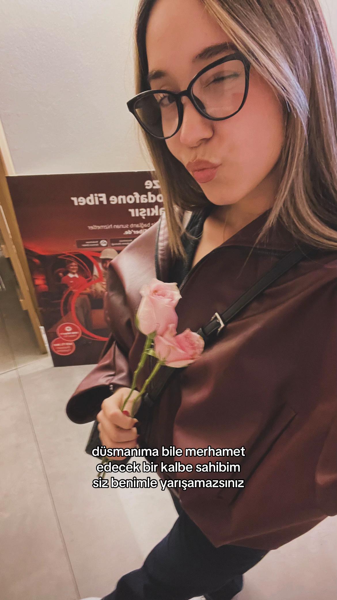 @𝘤̧𝘪𝘤̧𝘦𝘬