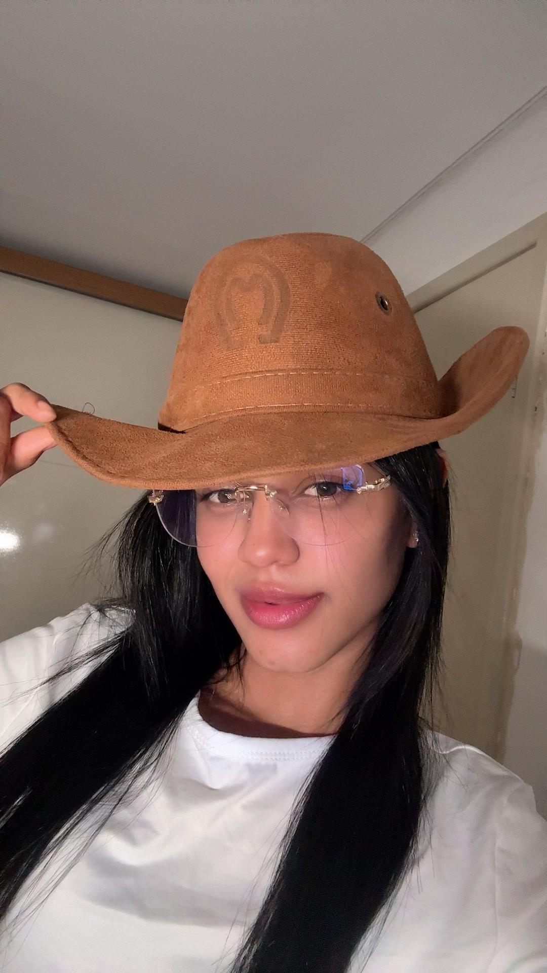 @Erika Ellem
