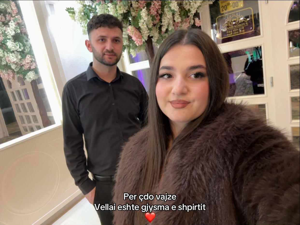 @🧸