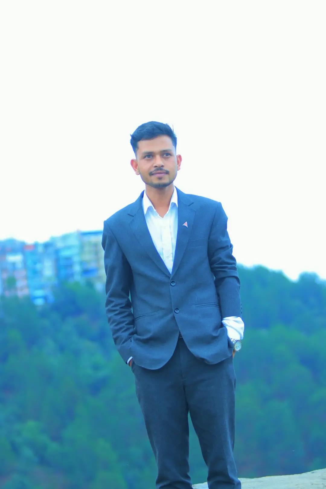 @BishNu💂