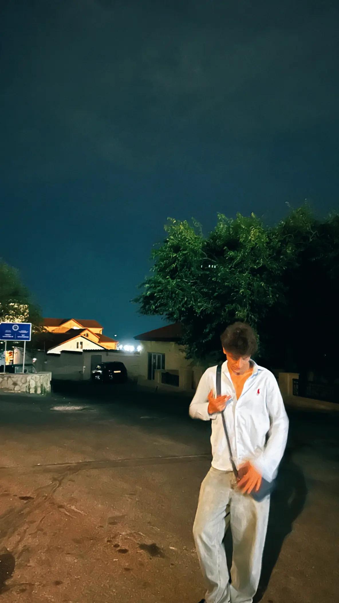 @_