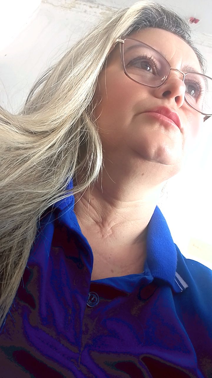 @S&aacute;