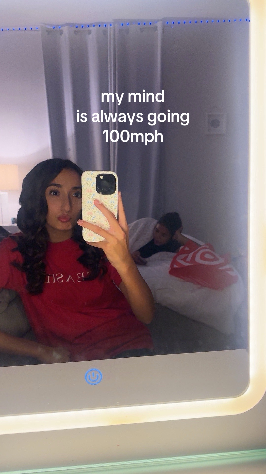 @✌️