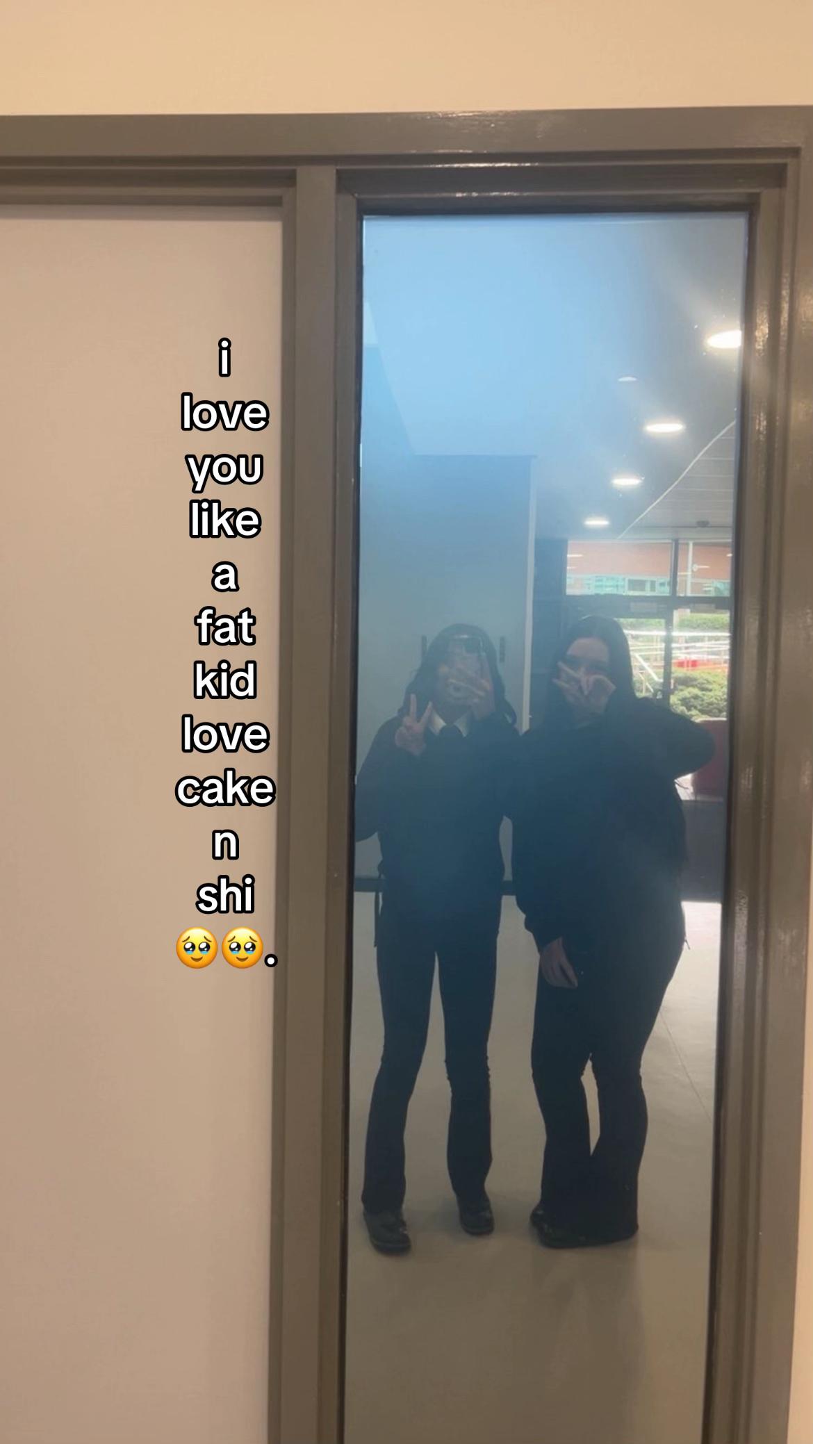 @ꨄ
